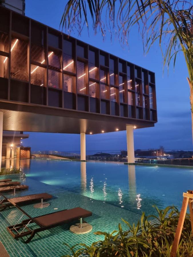 Luxury Couple Suites L Free Netflix L Massage Chair L Bathtub L Wifi 200Mbps L Town Area Bali Residence Malacca ภายนอก รูปภาพ