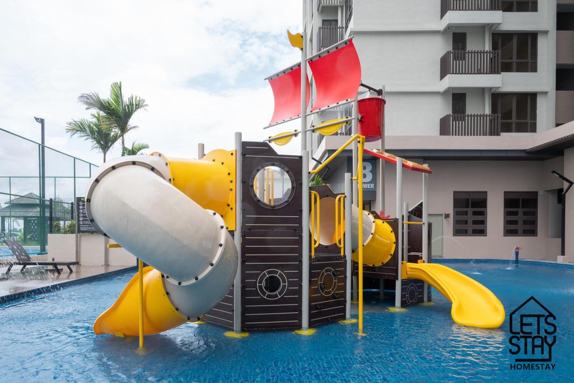 Luxury Couple Suites L Free Netflix L Massage Chair L Bathtub L Wifi 200Mbps L Town Area Bali Residence Malacca ภายนอก รูปภาพ